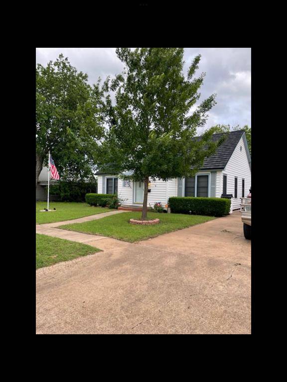 Olney, TX 76374,905 W Oak