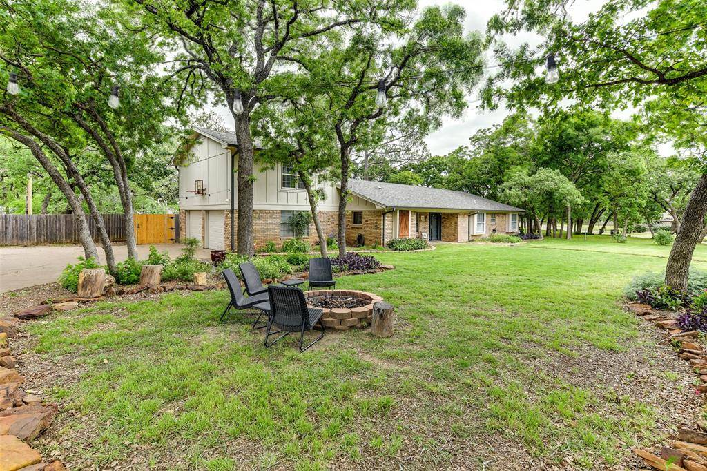 Burleson, TX 76028,113 Timber Ridge Circle