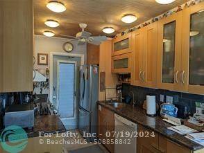 Lauderdale By The Sea, FL 33308,234 Hibiscus Ave.  #373