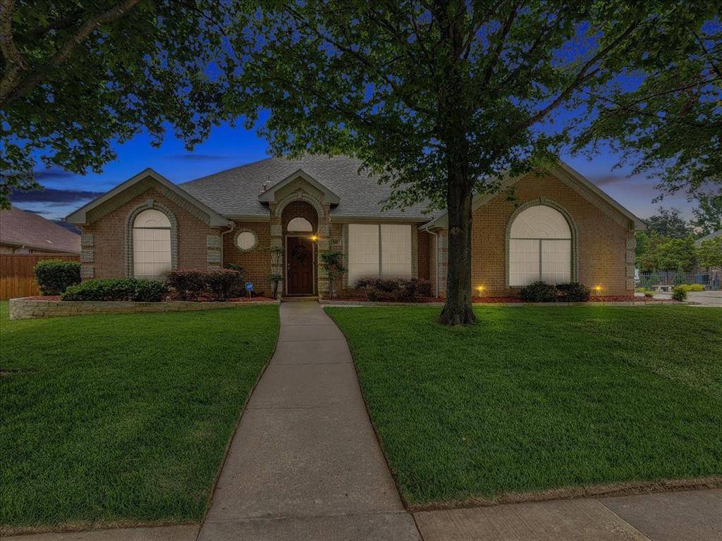 Arlington, TX 76001,8107 Latigo Drive