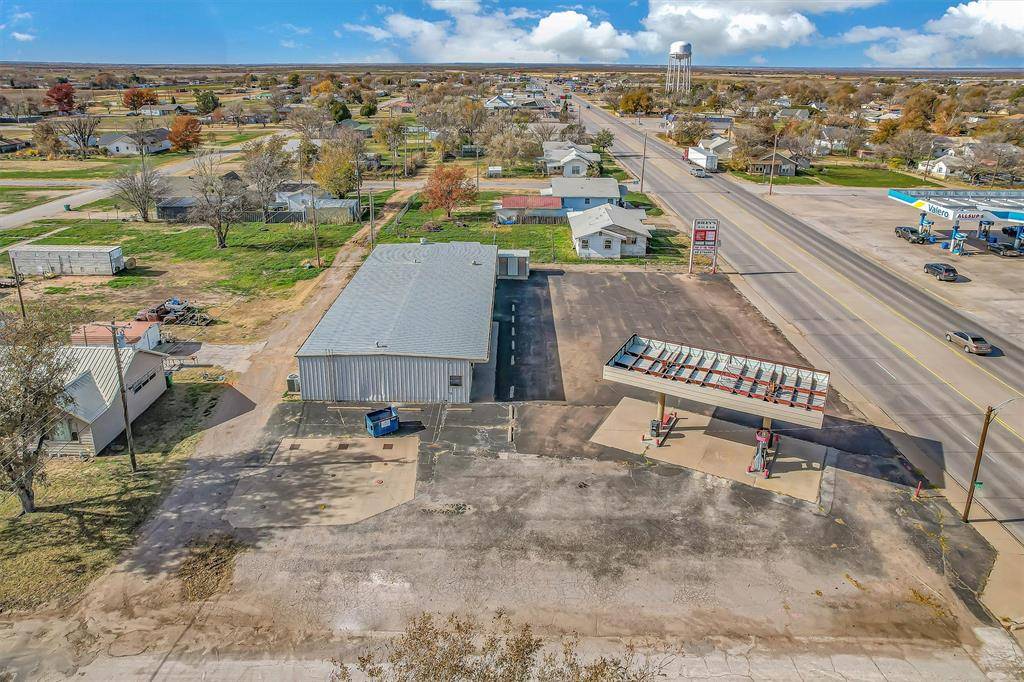 Quanah, TX 79252,501 w 11th