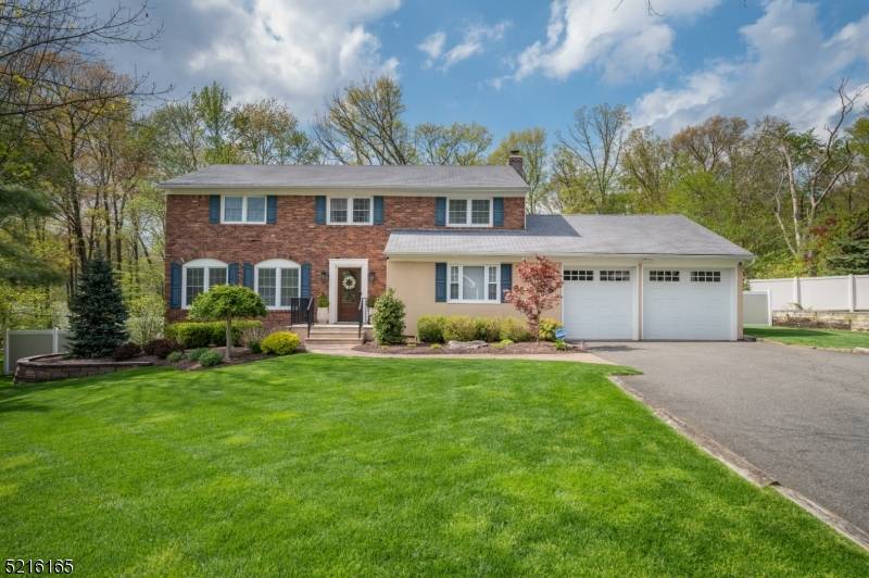 Montville Twp., NJ 07058,8 Flanders Dr