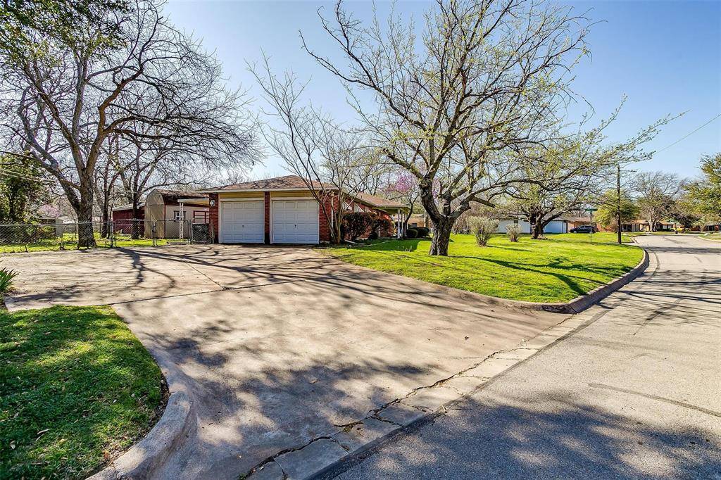 Burleson, TX 76028,125 Robert Street