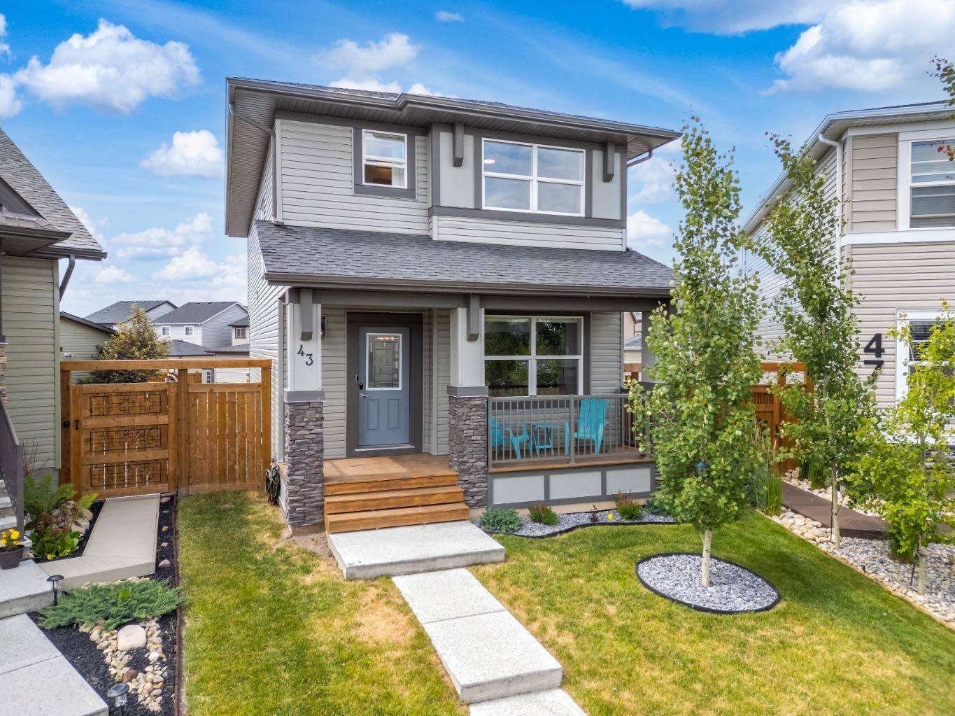 Airdrie, AB T4B 4T9,43 Hillcrest Close SW