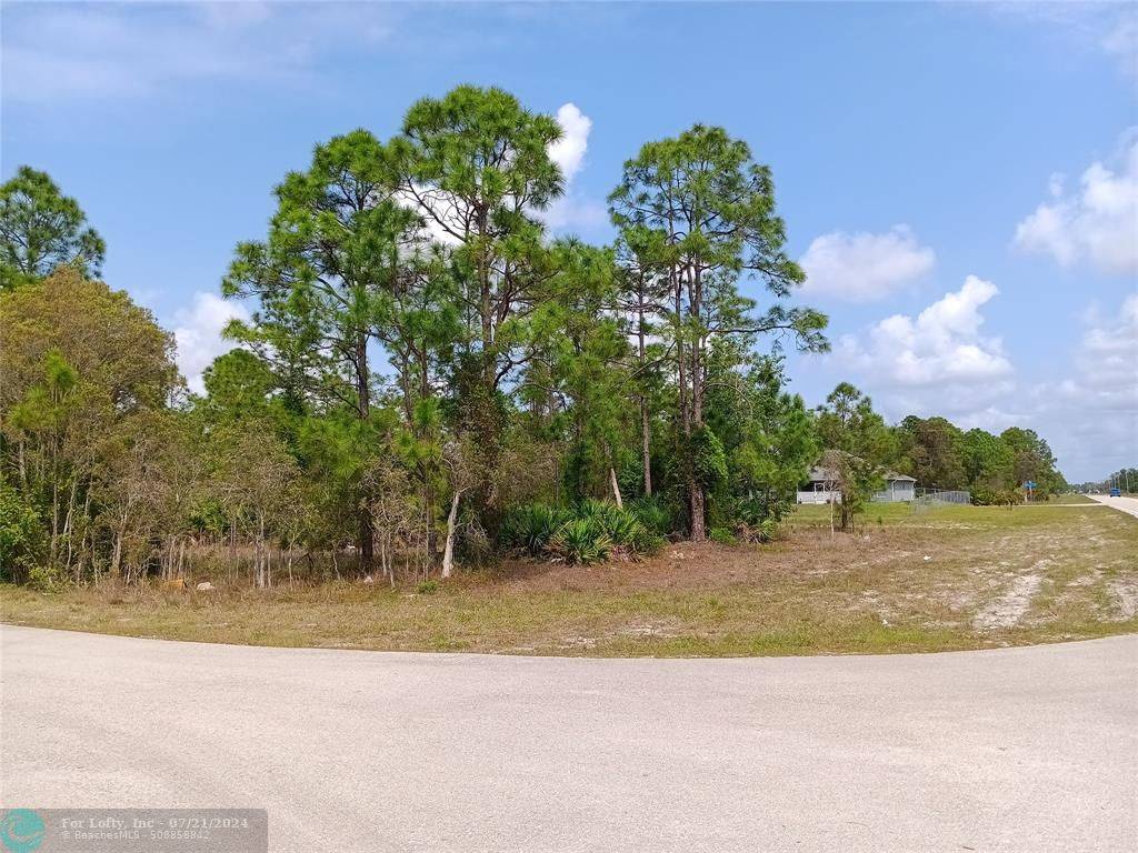 Lehigh Acres, FL 33974,545 E HUTTON ST