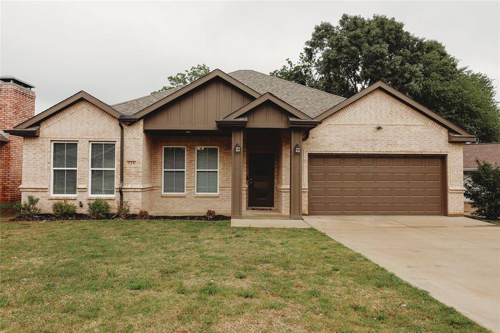 Palestine, TX 75801,124 Settlers Court