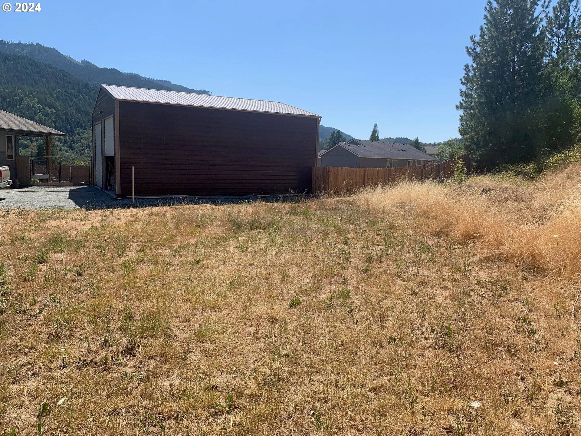 Canyonville, OR 97417,147 DEER SONG CT