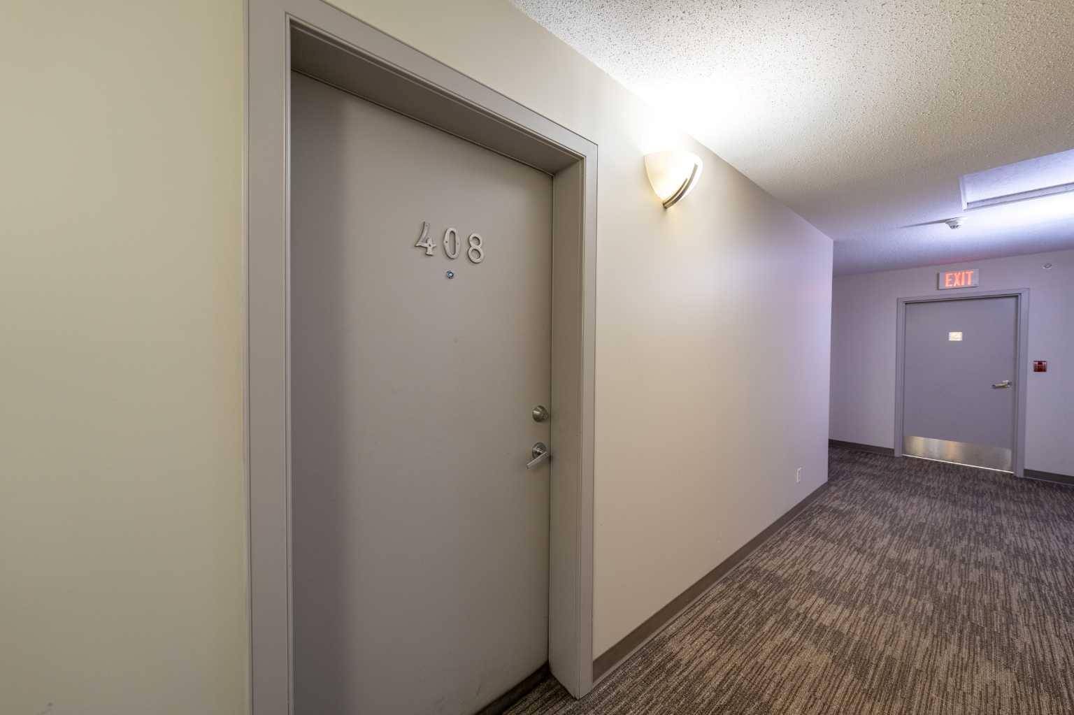 Calgary, AB T2T 2C8,2420 34 AVE SW #408