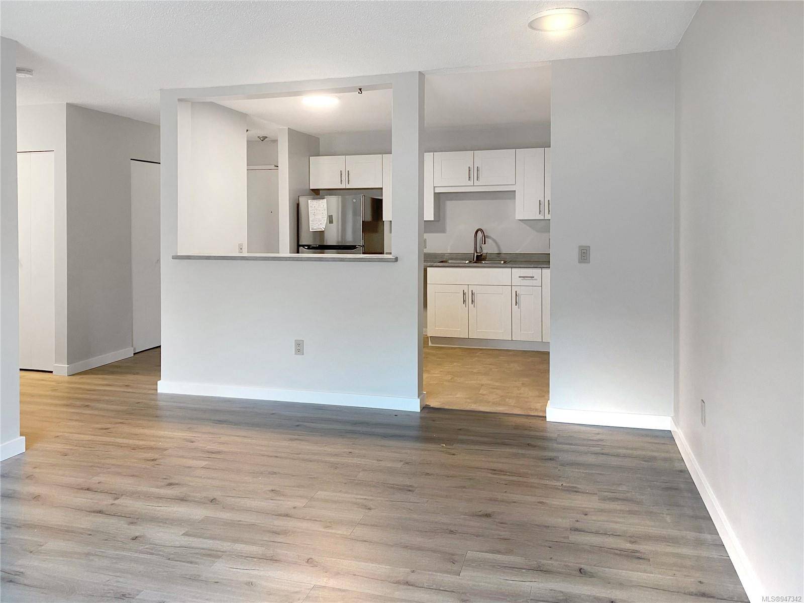 Nanaimo, BC V9T 4S9,4728 Uplands Dr #301