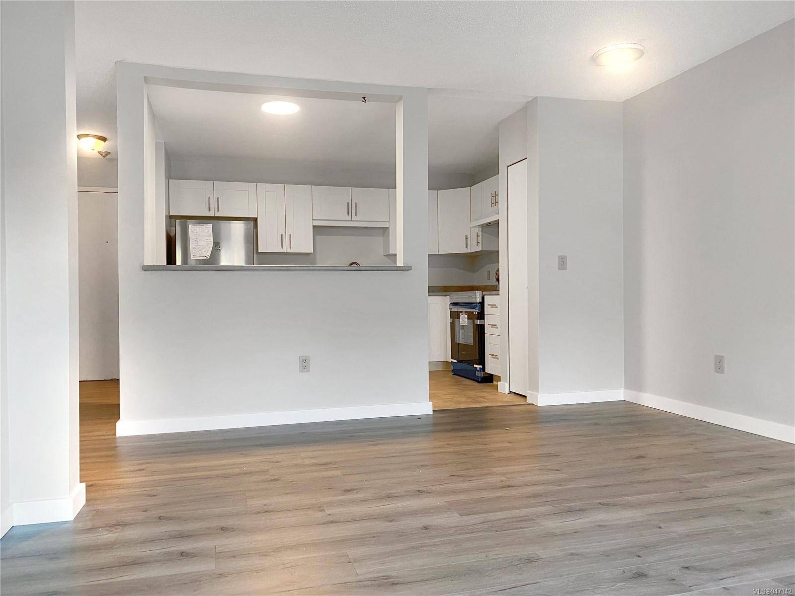 Nanaimo, BC V9T 4S9,4728 Uplands Dr #301