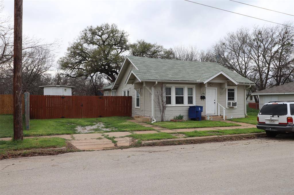 Brownwood, TX 76801,905 1st Street