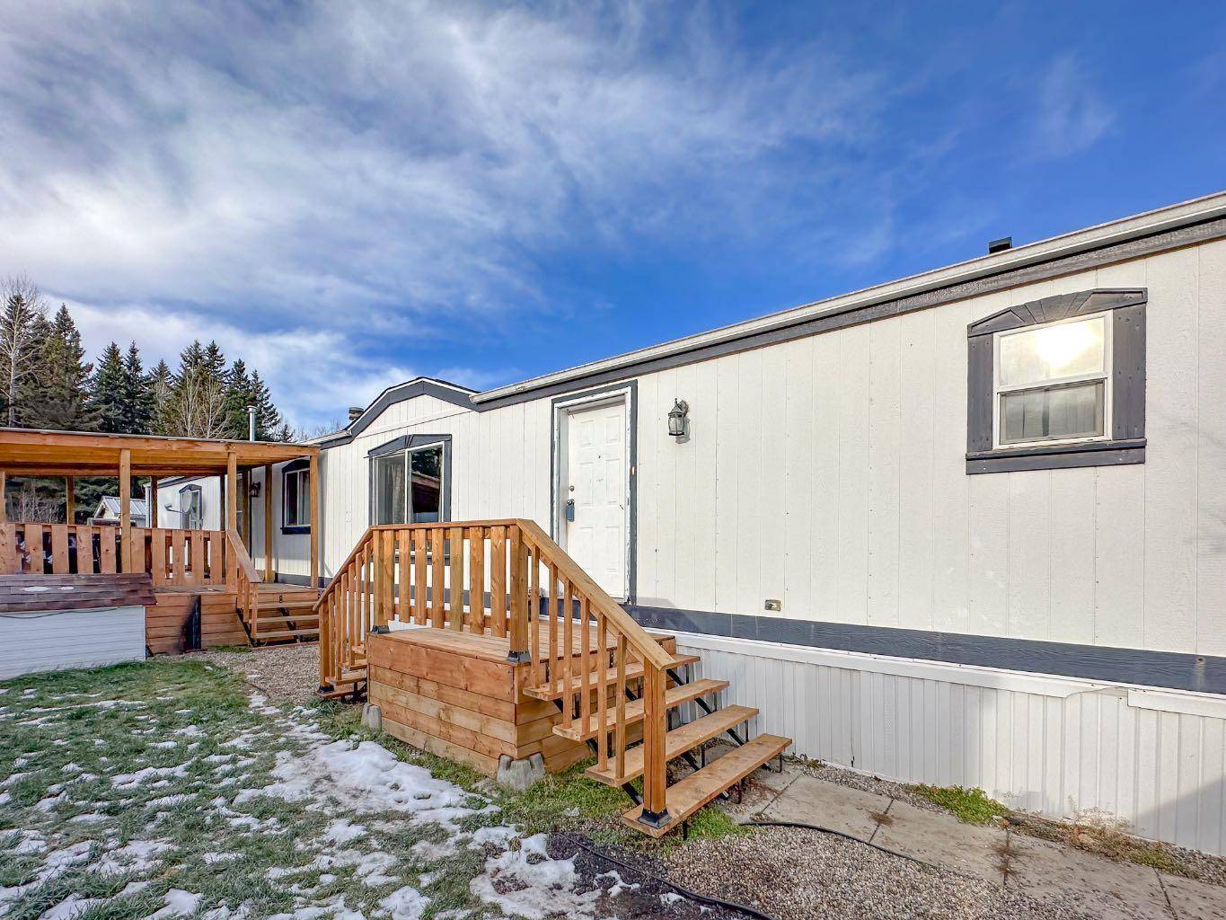 Rocky Mountain House, AB T4T1N9,4439 59 ST