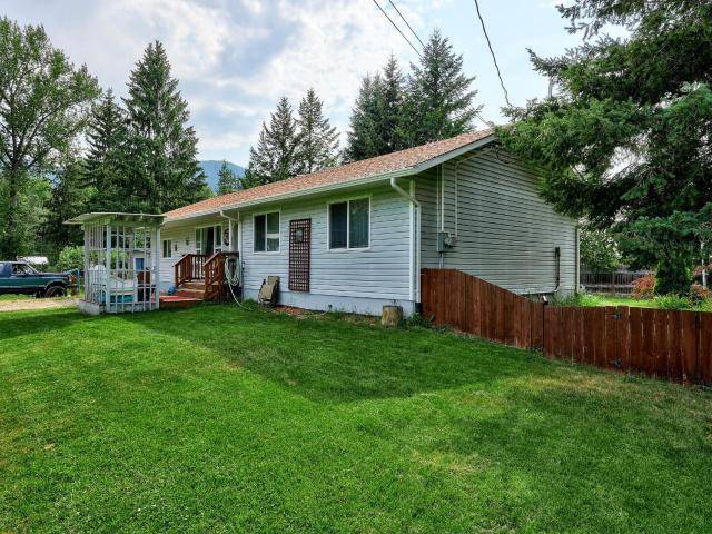 55 CAMERON ROAD, Clearwater, BC V0E 1N1