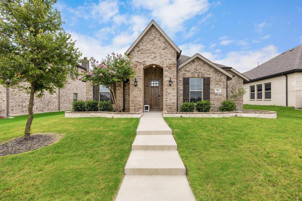 Waxahachie, TX 75165,404 Country Meadows Boulevard