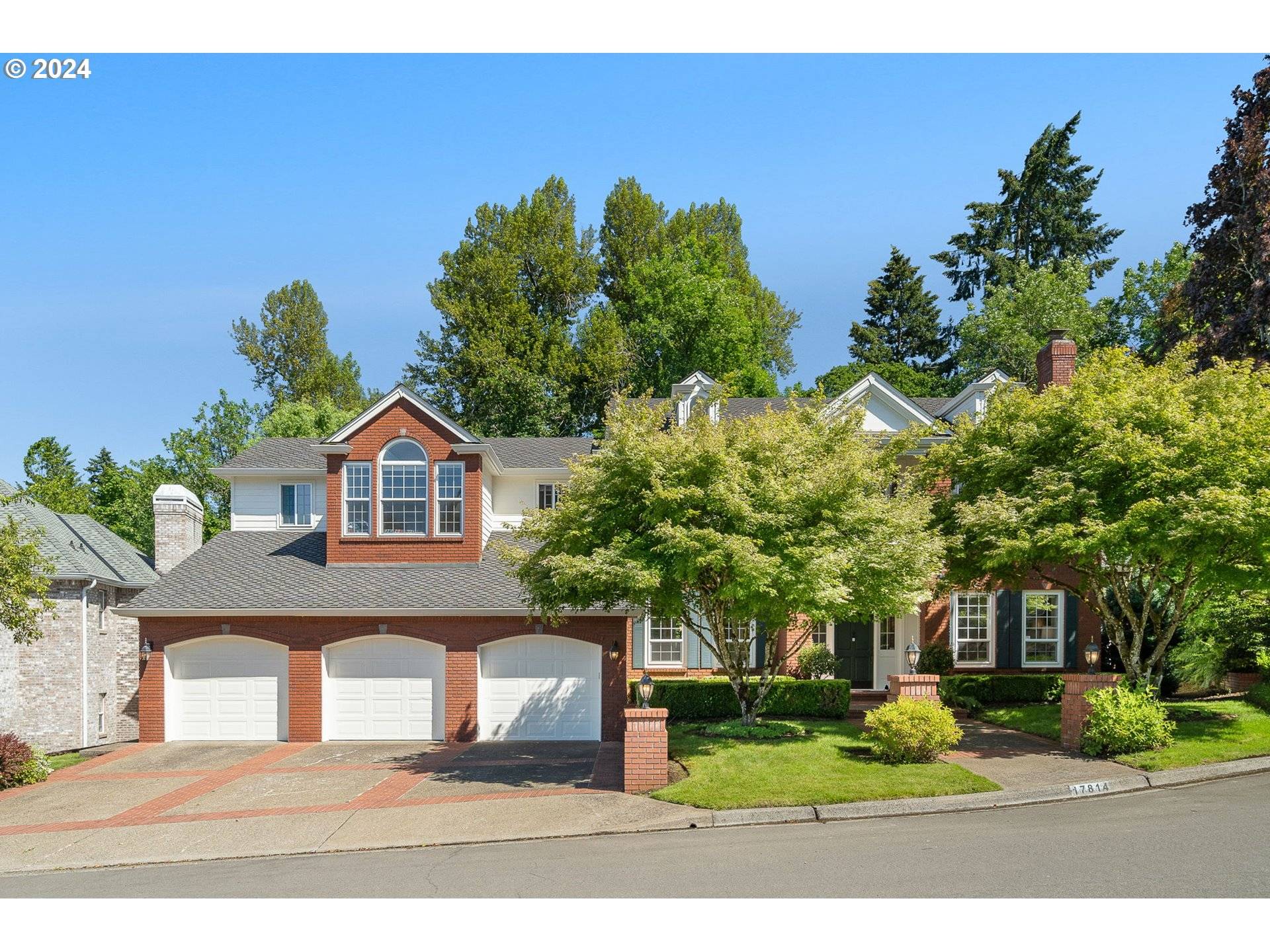 Lake Oswego, OR 97034,17814 MARYLCREEK DR