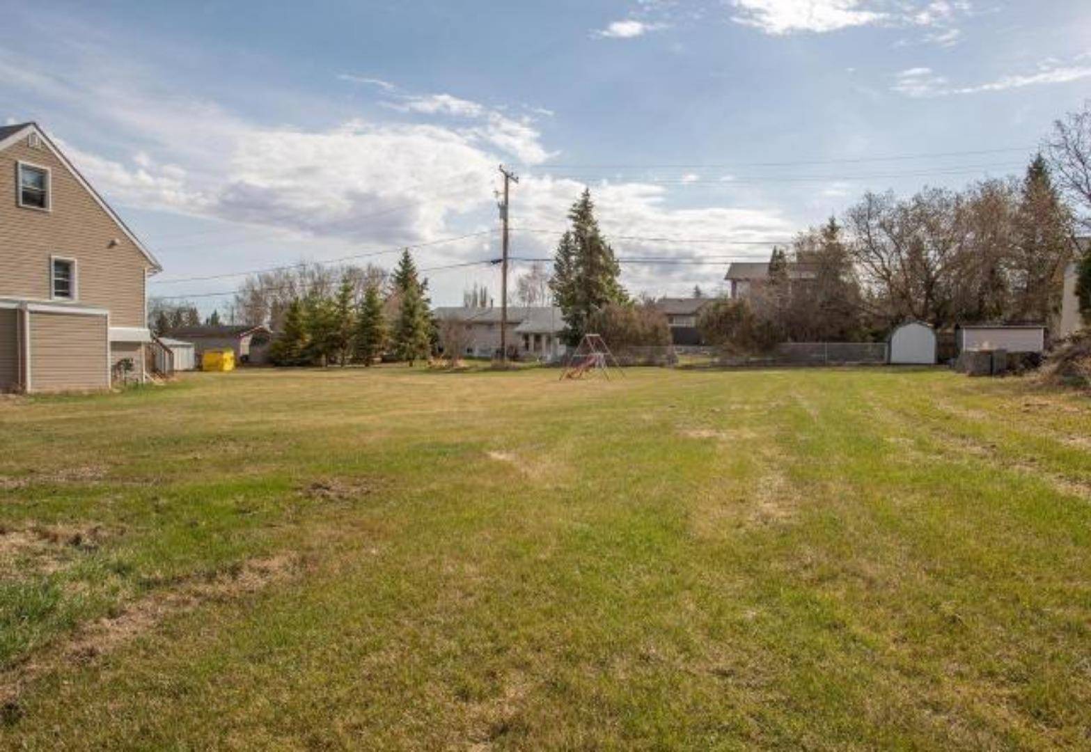 Paradise Hill, SK S0M 2G0,205 7 AVE