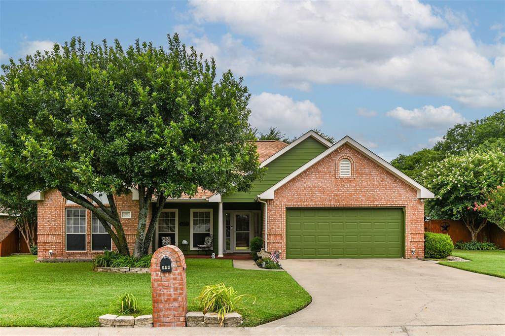 Italy, TX 76651,613 Chad Street