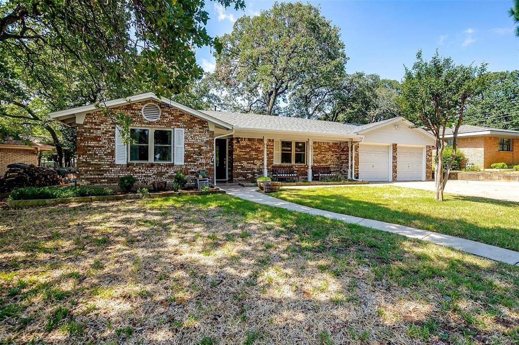 Hurst, TX 76053,641 Forest Lane