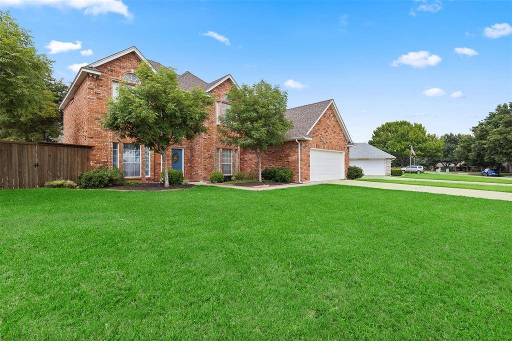 Benbrook, TX 76116,8230 Meadowside Drive