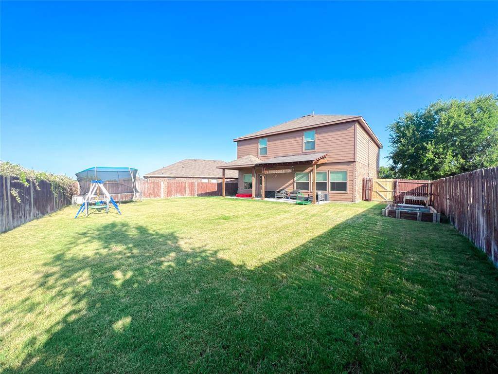 Azle, TX 76020,123 Creekview Drive