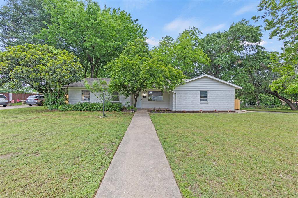 Arlington, TX 76013,2000 Cheryl Lane