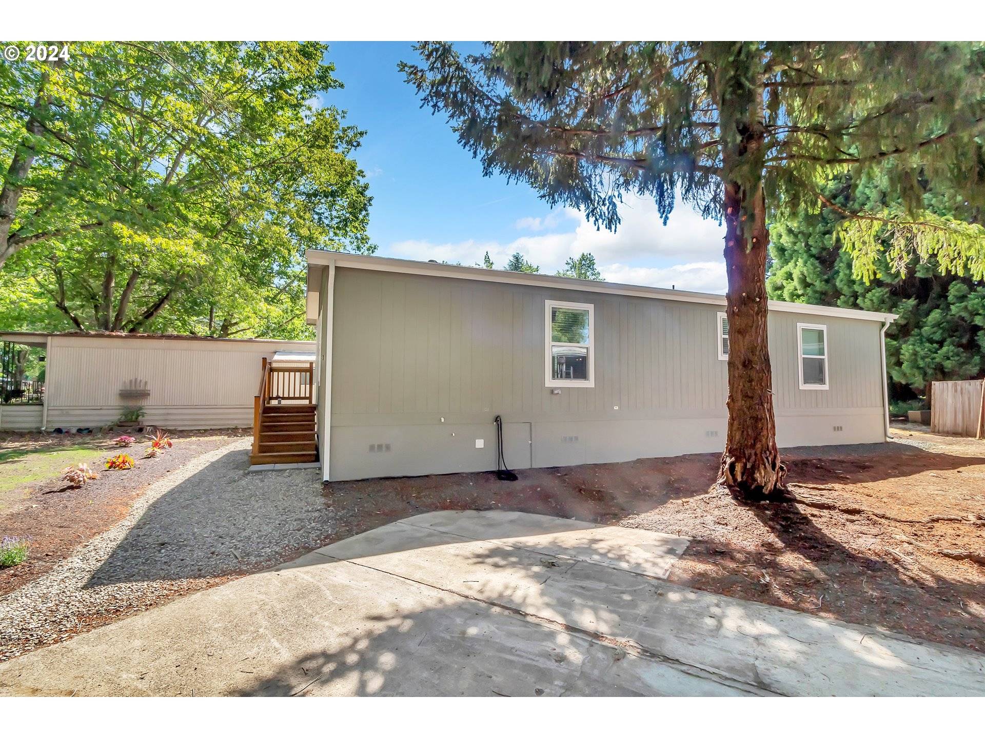 Eugene, OR 97402,4900 ROYAL AVE ##3