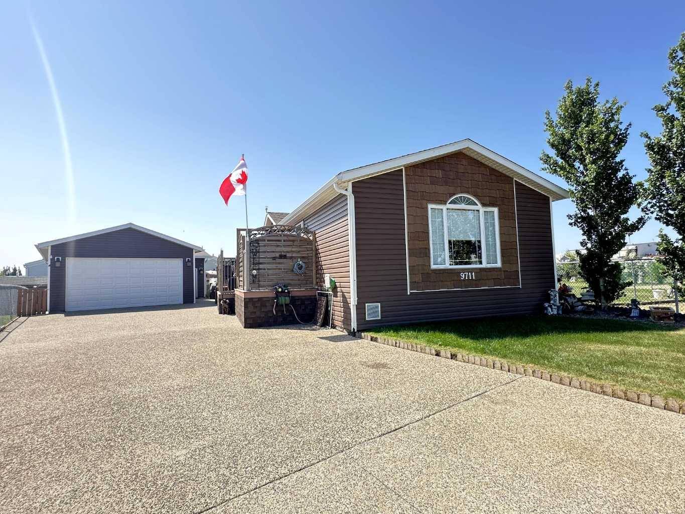 Clairmont, AB T8X5E1,9711 110 AVE