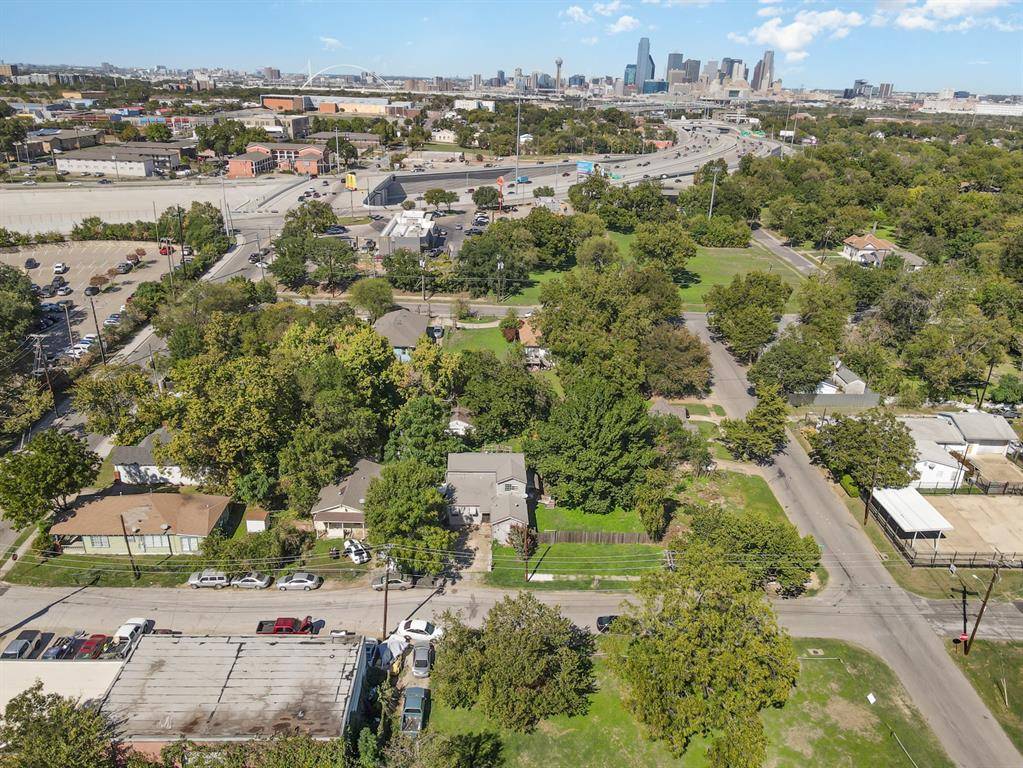 Dallas, TX 75203,815 Viola Street