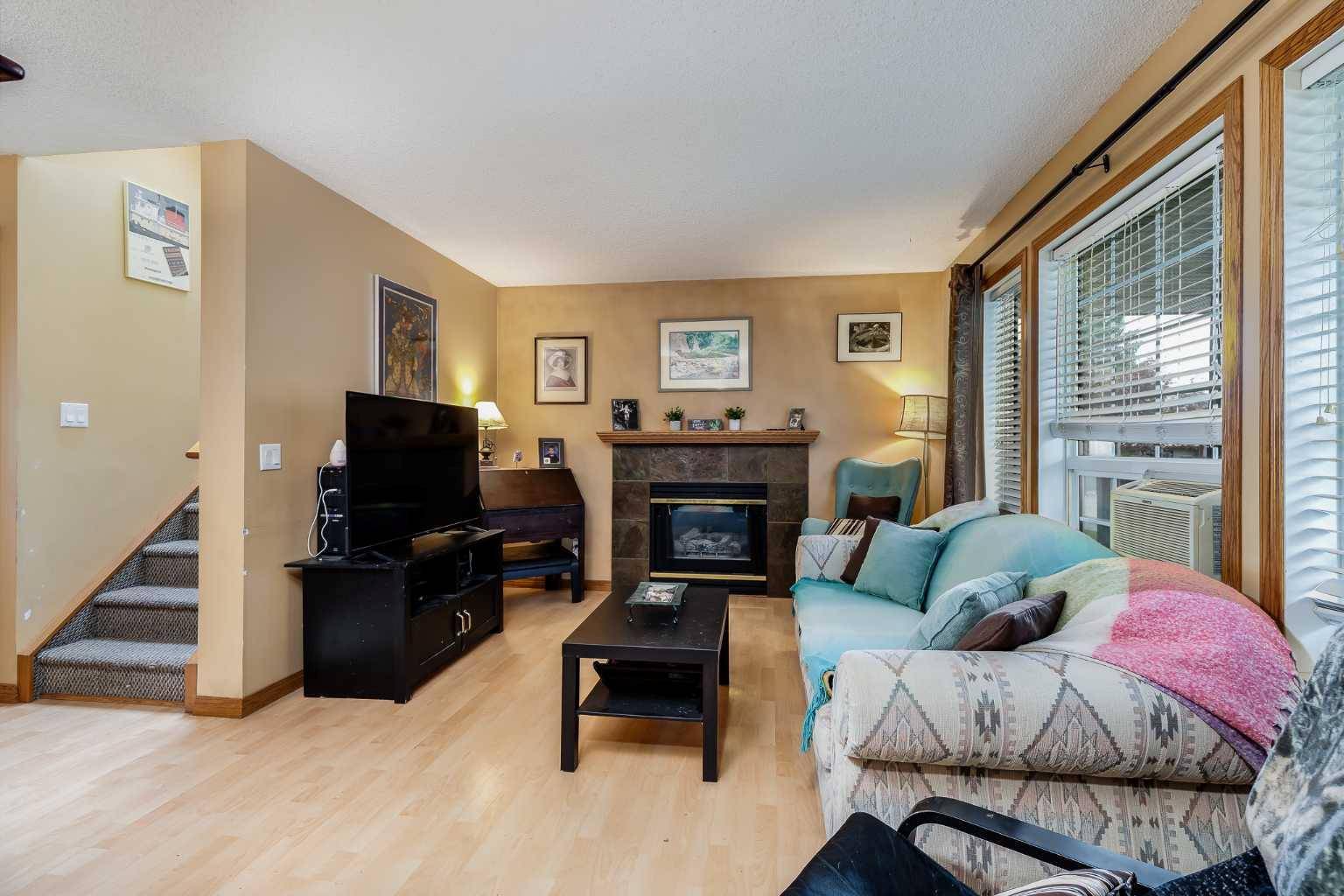 Airdrie, AB T4B2H8,31 Woodside CIR NW