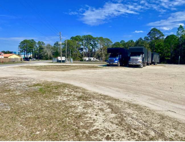 Carrabelle, FL 32322,1617 Hwy 98 W