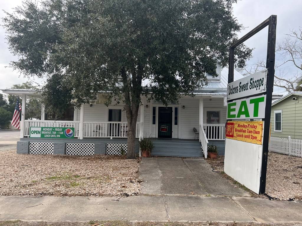 Apalachicola, FL 32320,133 Ave E