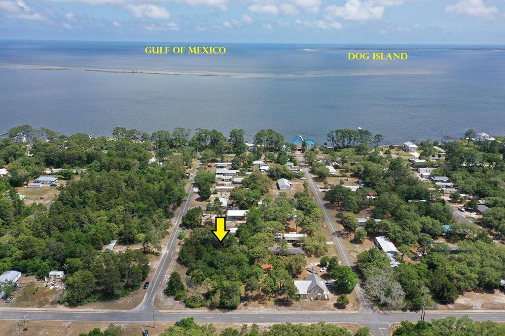 Carrabelle, FL 32323,150 Florida St  # 1