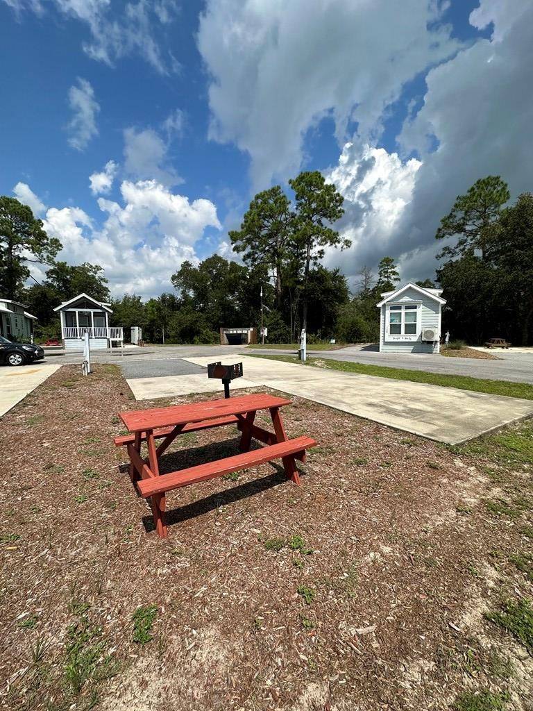 Carrabelle, FL 32322,820 Haven Ct