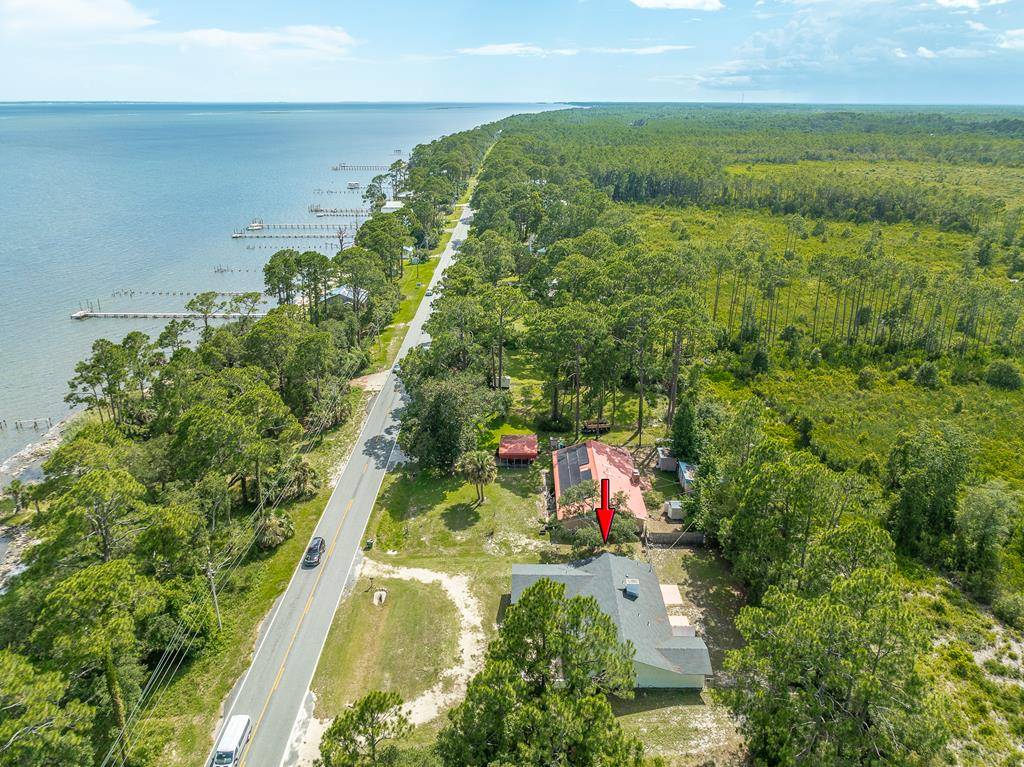 Carrabelle, FL 32322,3077 Hwy 98 E