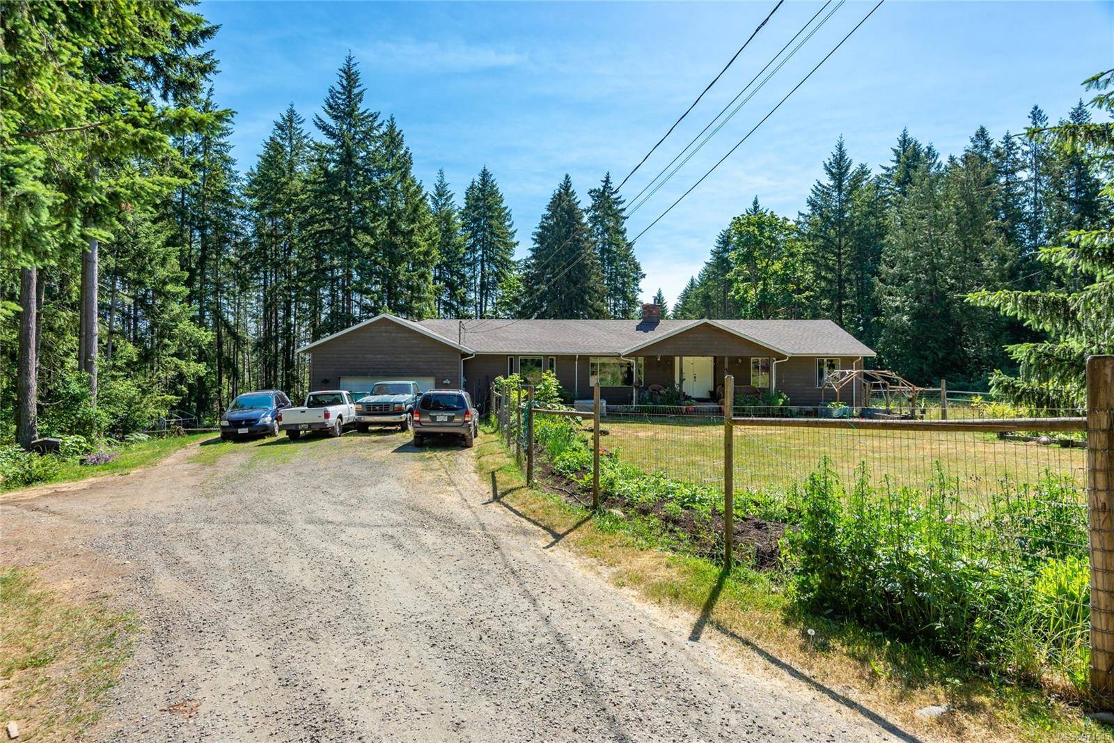 Black Creek, BC V9N 1H3,8598 Island Hwy N