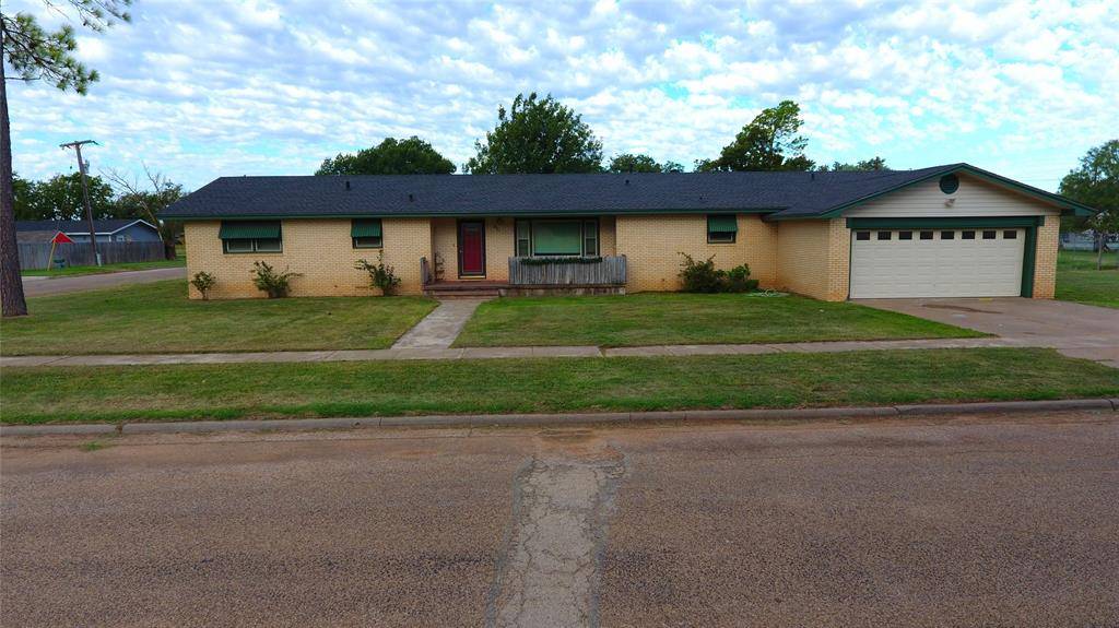 Munday, TX 76371,671 S 10th Street