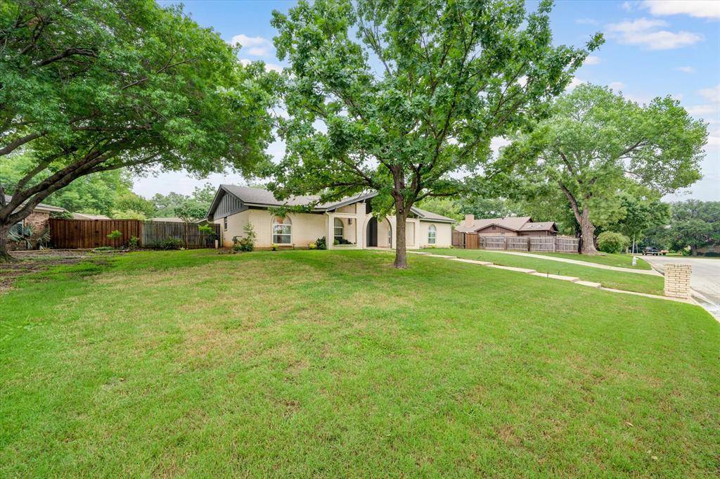 Hurst, TX 76054,2814 Summerdale Drive