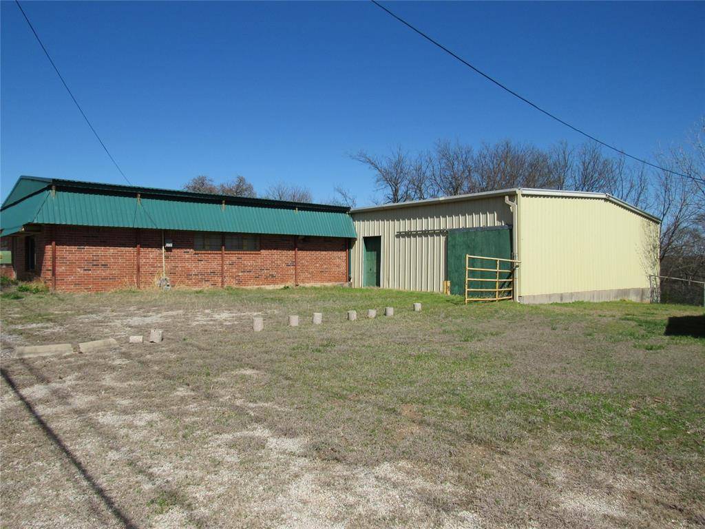 Pauls Valley, OK 73075,1046 S Chicksaw Street