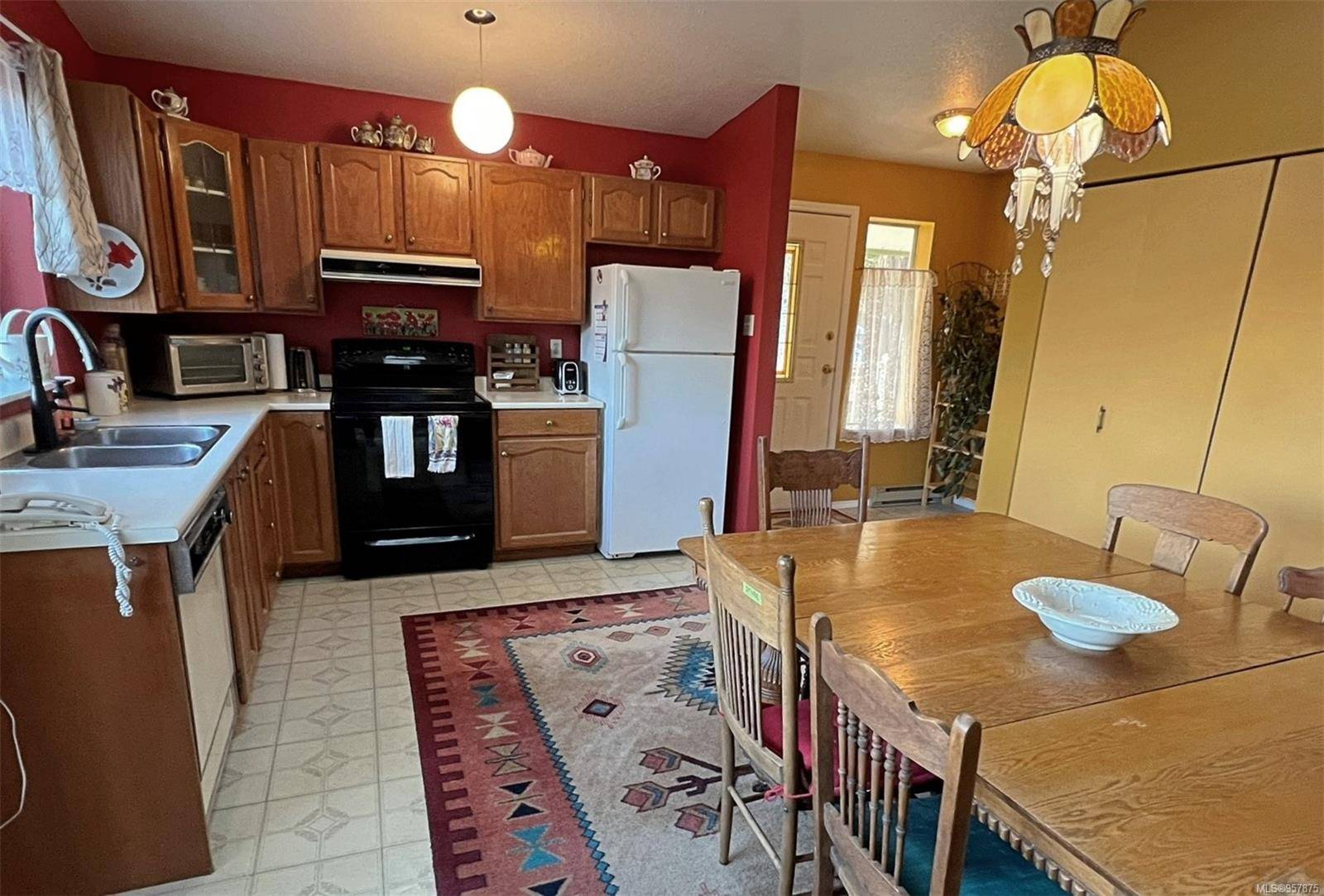 Nanaimo, BC V9T 4G5,3642 Cottleview Dr