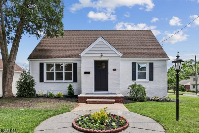 Nutley Twp., NJ 07110,4 Monroe St