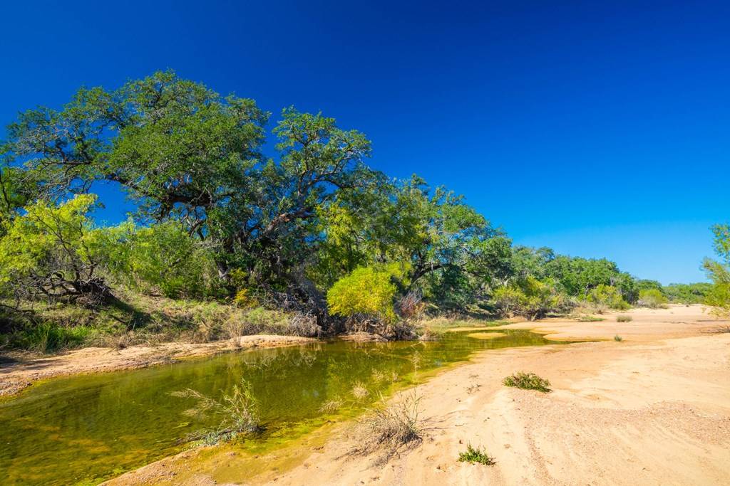 Llano, TX 78643,000 -- County Rd 102