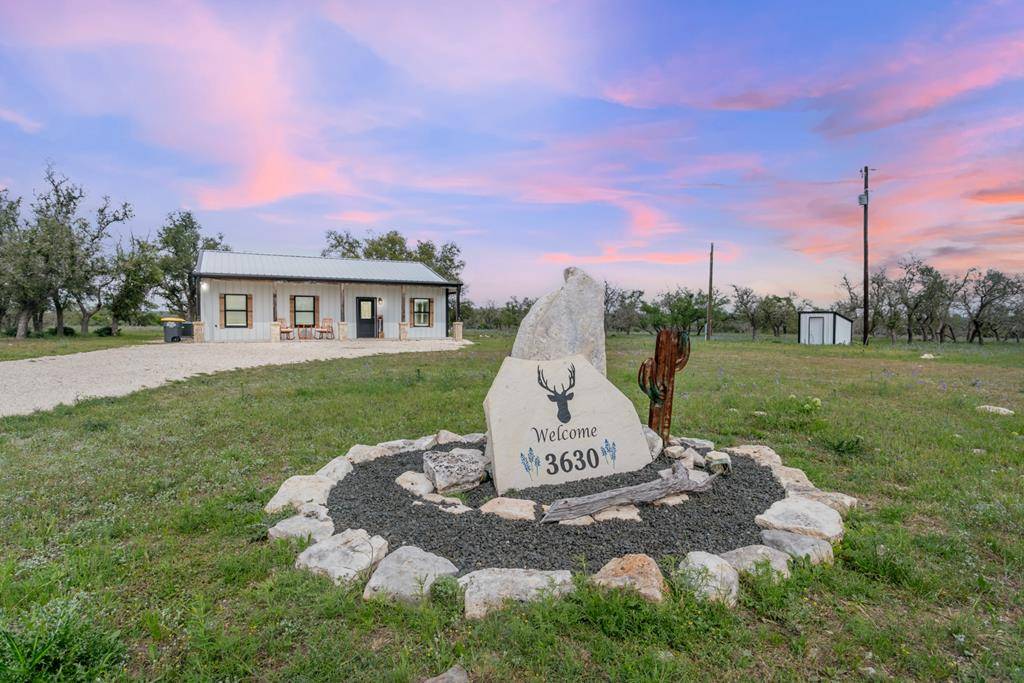 Fredericksburg, TX 78624,3630 -- Reeh Rd