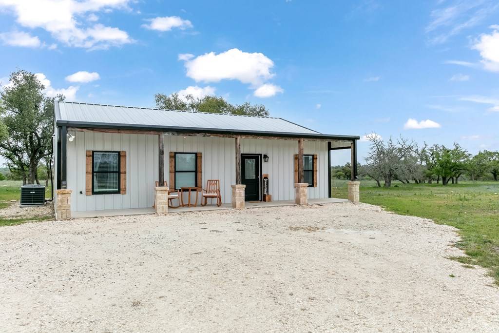 Fredericksburg, TX 78624,3630 -- Reeh Rd