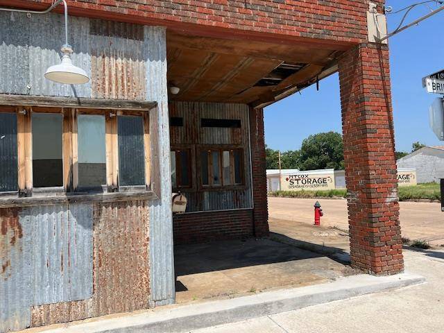 Brady, TX 76825,219 N Bridge St