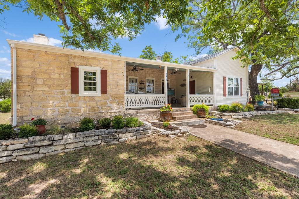 Fredericksburg, TX 78624,1447 -- Royal Oaks LOOP