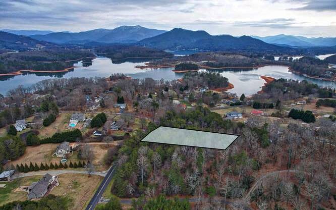 Hiawassee, GA 30546,LT 10 Cedar Cliff Road