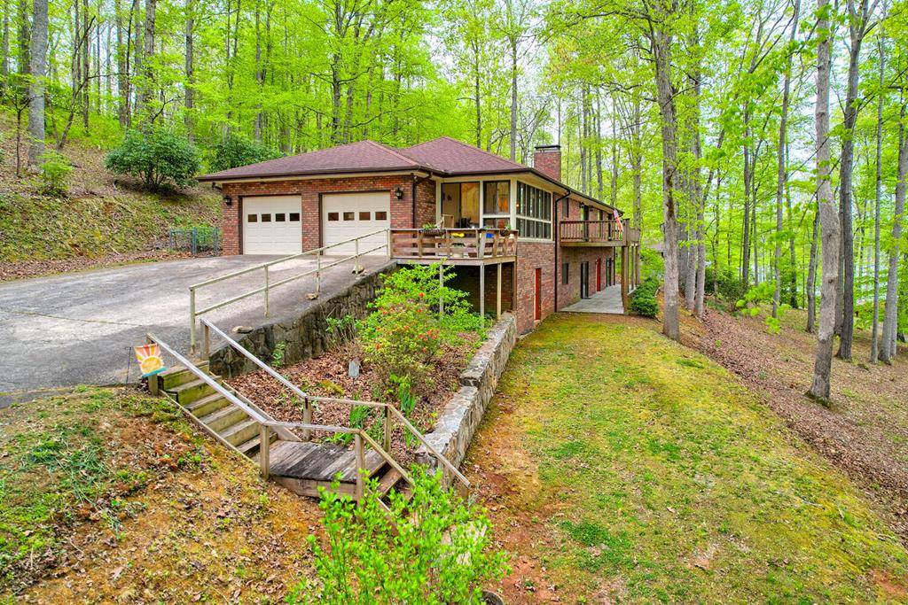 Hiawassee, GA 30546,1351 Chatuge Circle