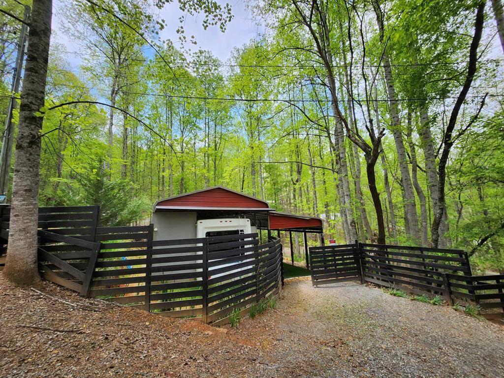 Ellijay, GA 30540,7 35th Street