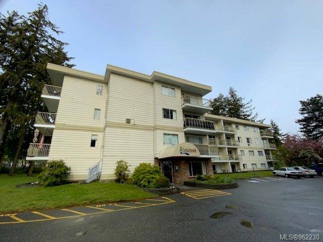 Campbell River, BC V9W 2S3,322 Birch St #105