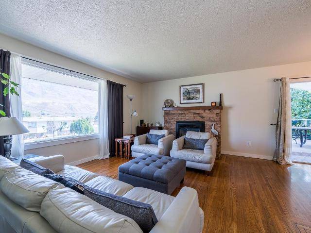 1937 CARDINAL DRIVE, Kamloops, BC